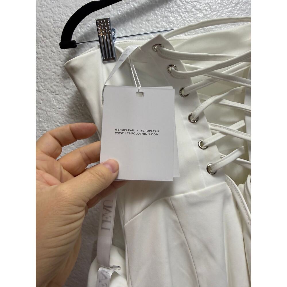 NWT LEAU White Rosette Draped Strapless Mini Dress XS - Picture 6 of 7